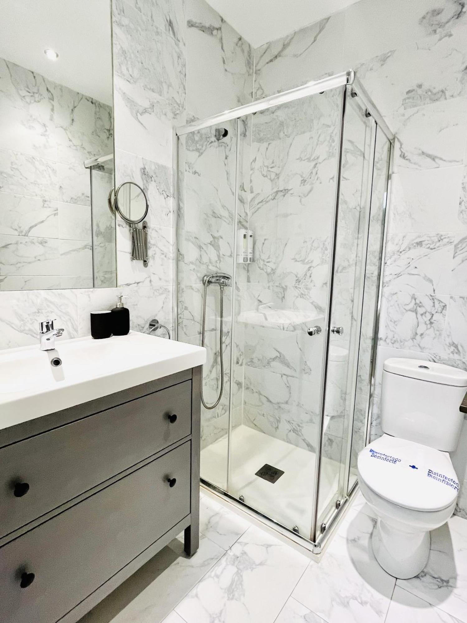 Dplace To Be - Luxury Apartment In Historic Center Madrid Room photo